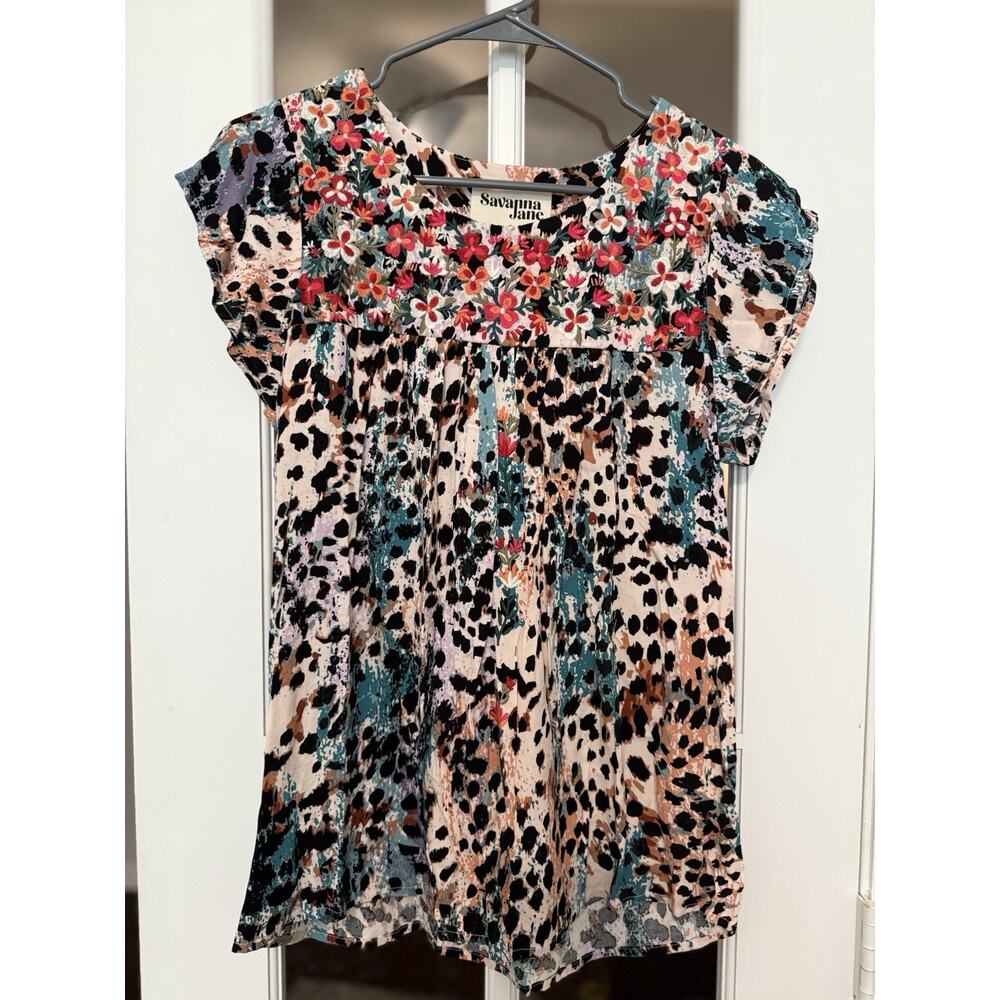 Savanna Jane animal Abstract Print Floral Embroidered Flutter Sleeve Top NWT S